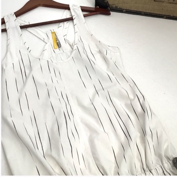 NWOT Lole White & Grey Racer Back Tank Top - Picture 3 of 6